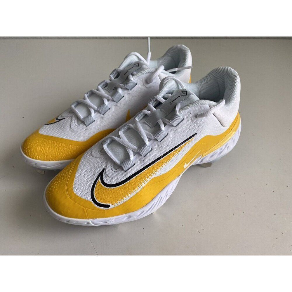 Nike Alpha Huarache Elite 4 Low Cleats DR6851-100 White Yellow Men’s Size 7.5